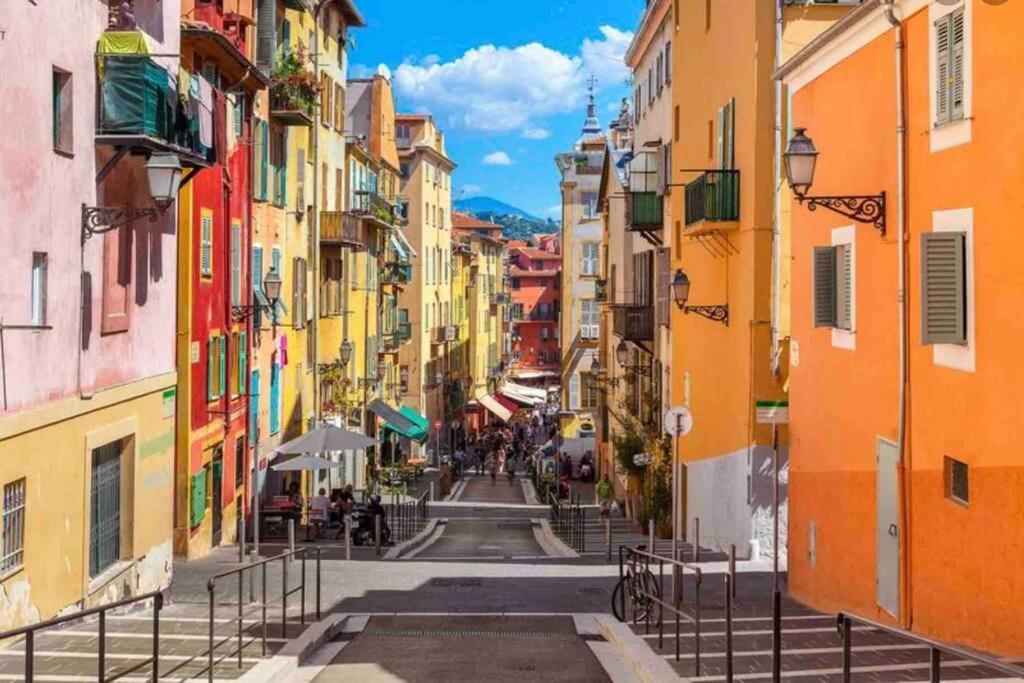 Studio De Charme Au Coeur De La Vieille Ville นีซ ภายนอก รูปภาพ